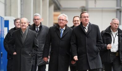 Almanya yeni silah üretim tesisi açtı