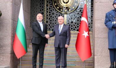 Milli Savunma Bakanı Güler, Bulgar mevkidaşı ile bir araya geldi