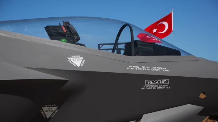 Amerikalı Senatörden Türkiye ve F-35 açıklaması