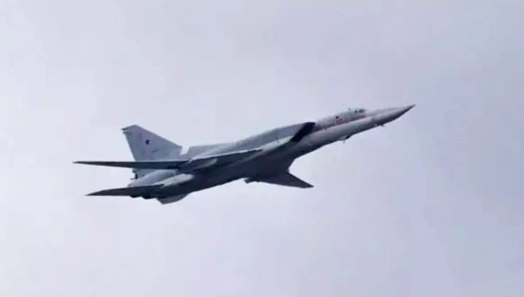 Rusya’da Bombardıman Uçağı Düştü
