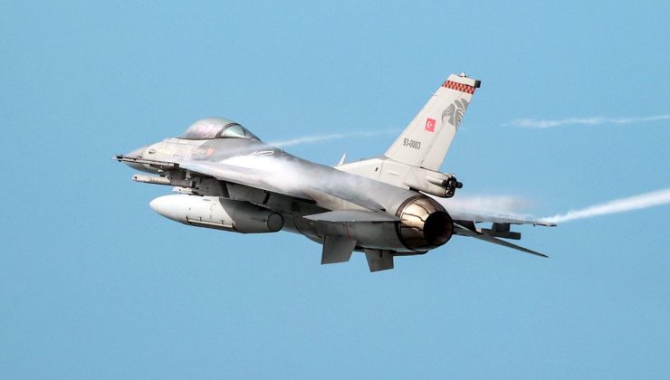 Türkiye, NATO Görevine İki F-16 Uçağıyla Katıldı