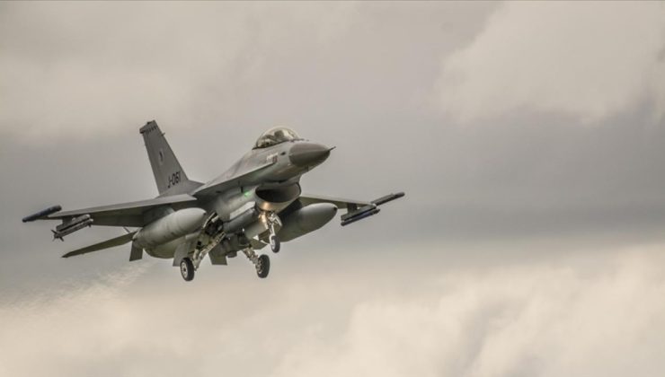 Ukrayna, Emekli F-16 Pilotlarının Peşinde