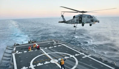 TCG Gelibolu, Helikopterle Havada Yakıt İkmali Yaptı