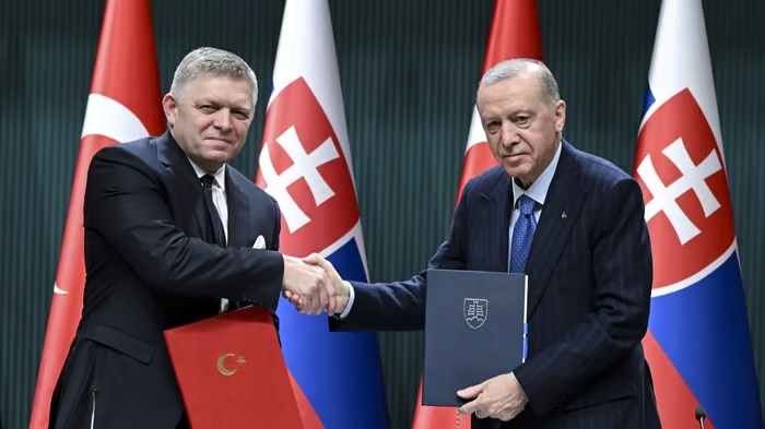 Türkiye ve Slovakya Arasında Askeri Çerçeve Anlaşması İmzalandı