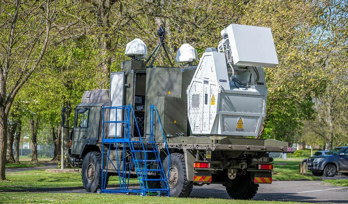 İngiltere’den Yeni Nesil Enerji Silahı: RF DEW